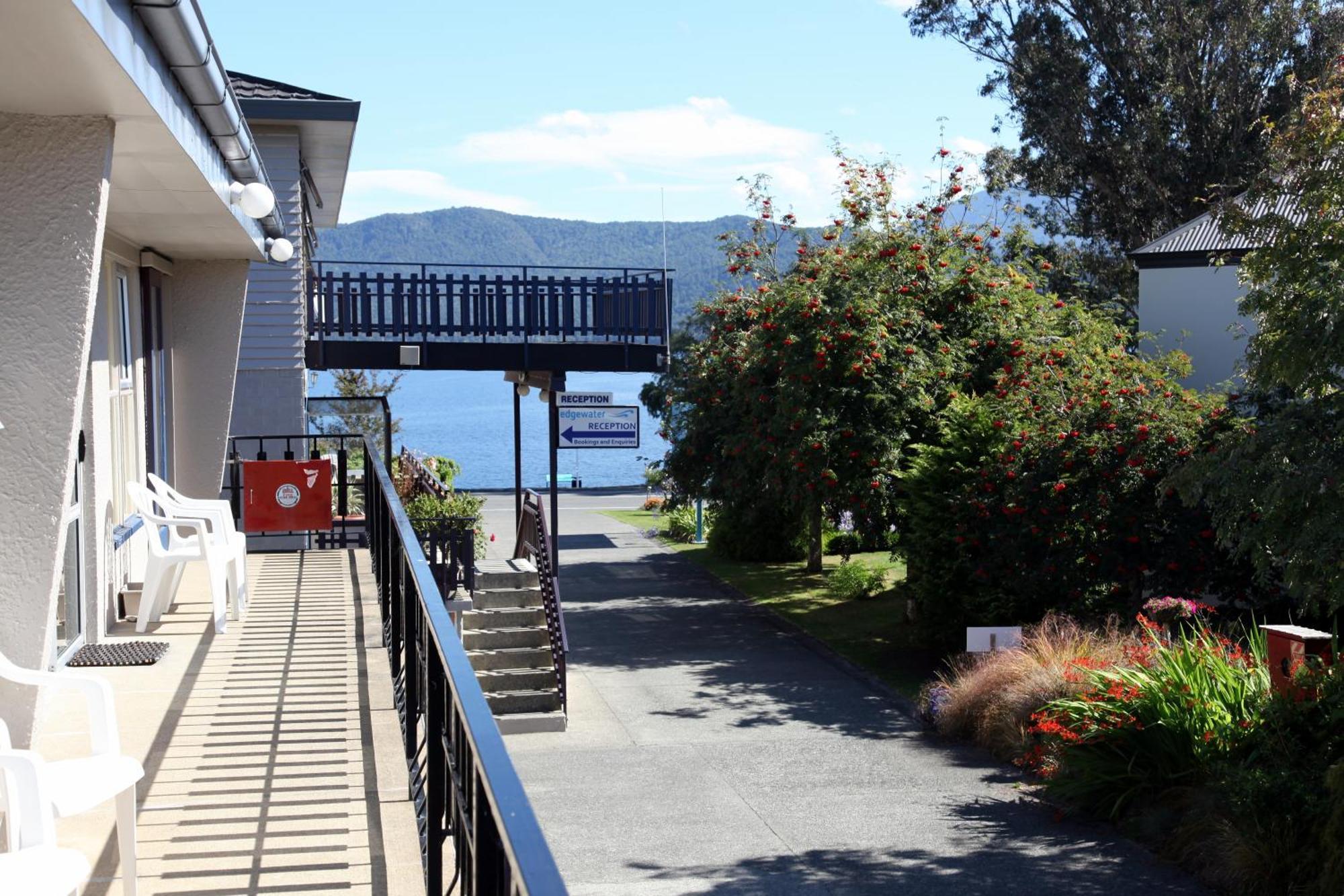 Edgewater Motel 3*